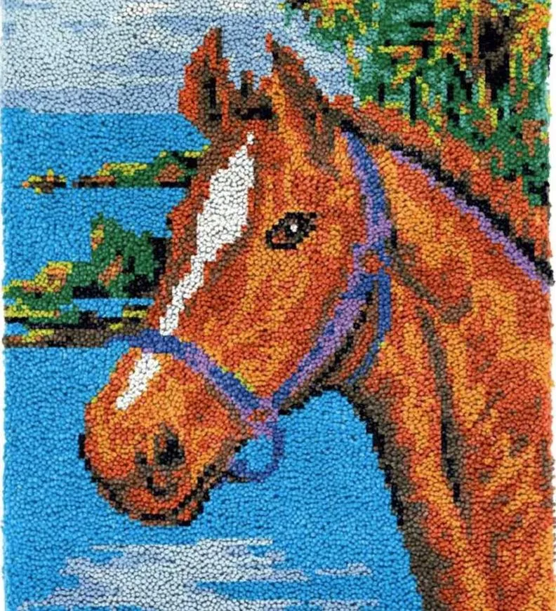 Rug Making Latch Hooking Kit | Horse (60x40cm)